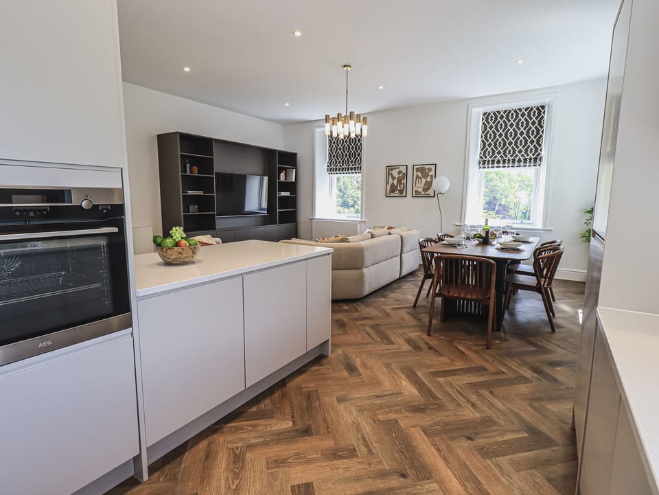 Cottage | Private kitchen | Fridge, dishwasher, electric kettle, toaster