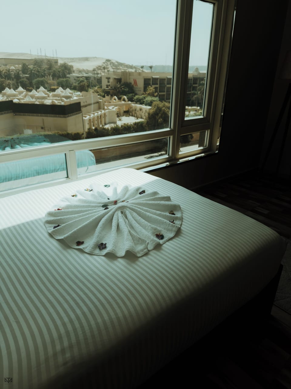 Deluxe Twin Room, Multiple Beds, Non Smoking, Mountain View | Premium bedding, memory foam beds, minibar, in-room safe