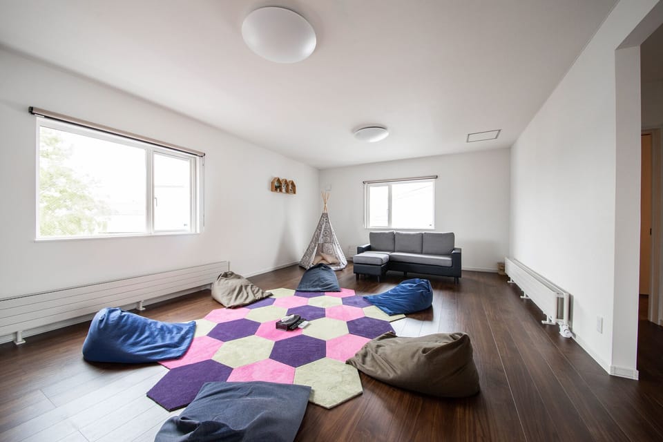 House | Living area | Flat-screen TV