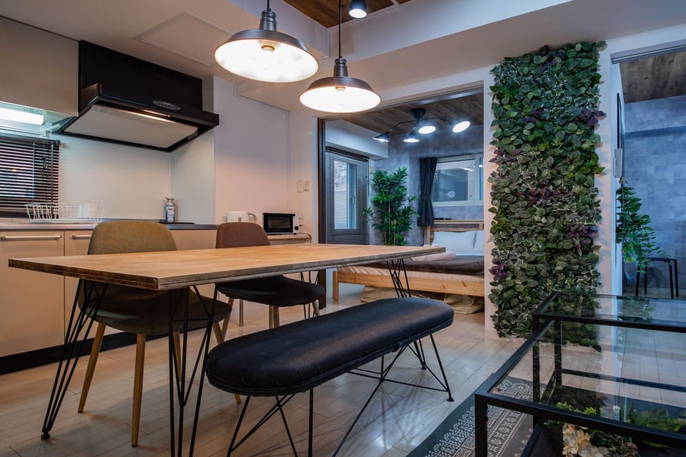 Apartment | Living area | Flat-screen TV