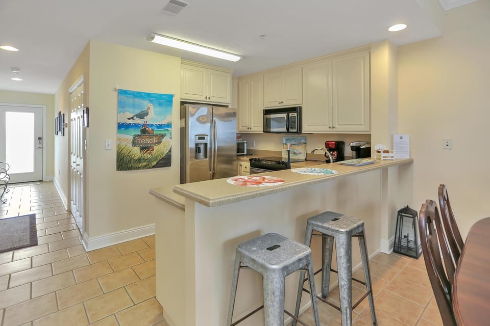 Condo, Multiple Beds, Beach View (Summerhouse 203) | Private kitchen