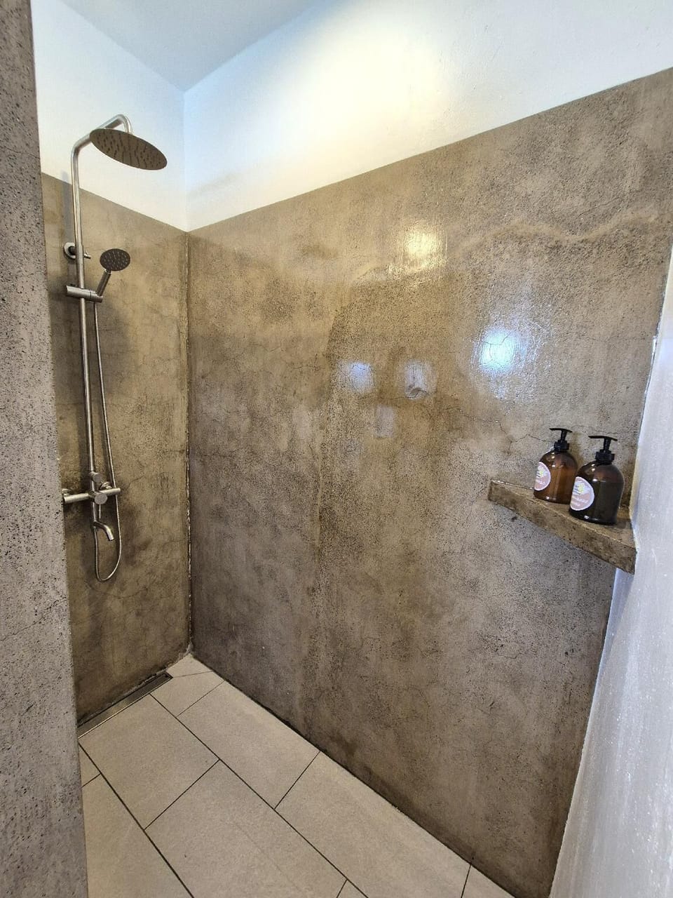 Exclusive Room | Minibar, in-room safe, blackout drapes, free WiFi