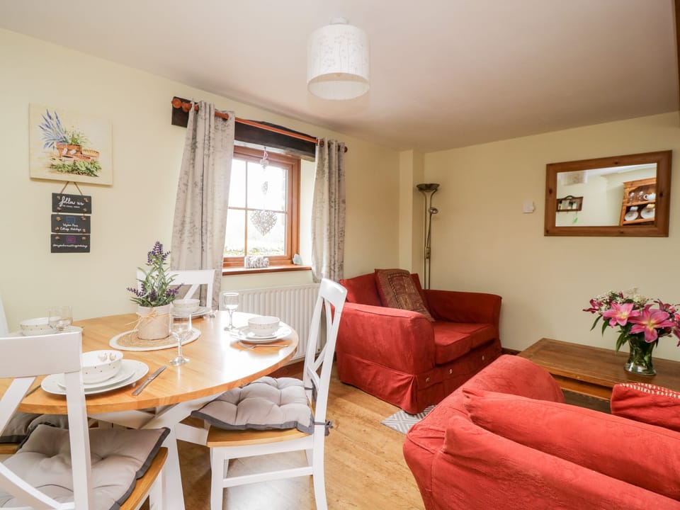Cottage | Interior