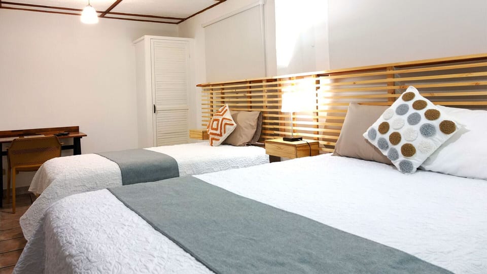 Deluxe Room | Free WiFi, bed sheets