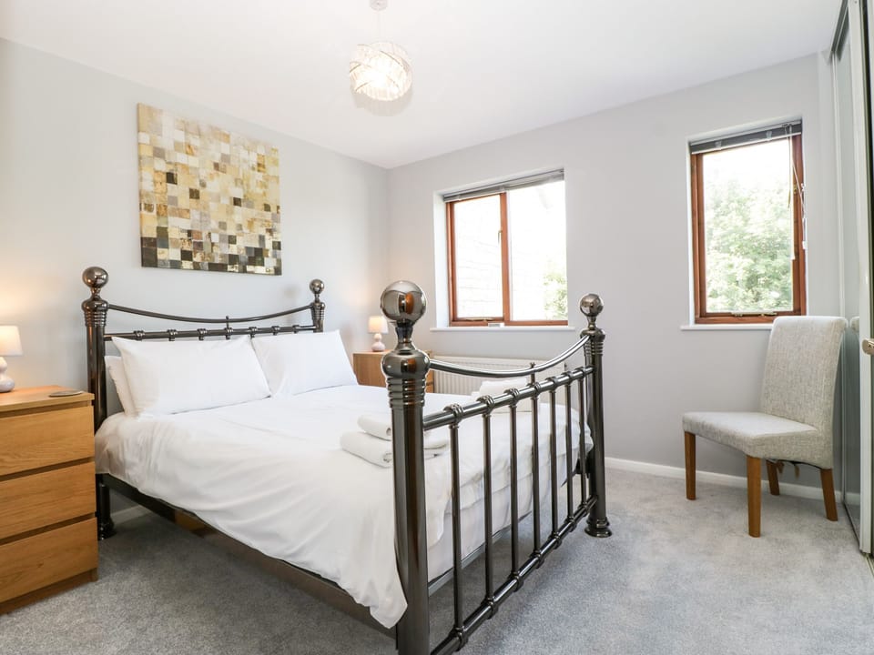 16 Mythern Meadow Cottage in Trowbridge