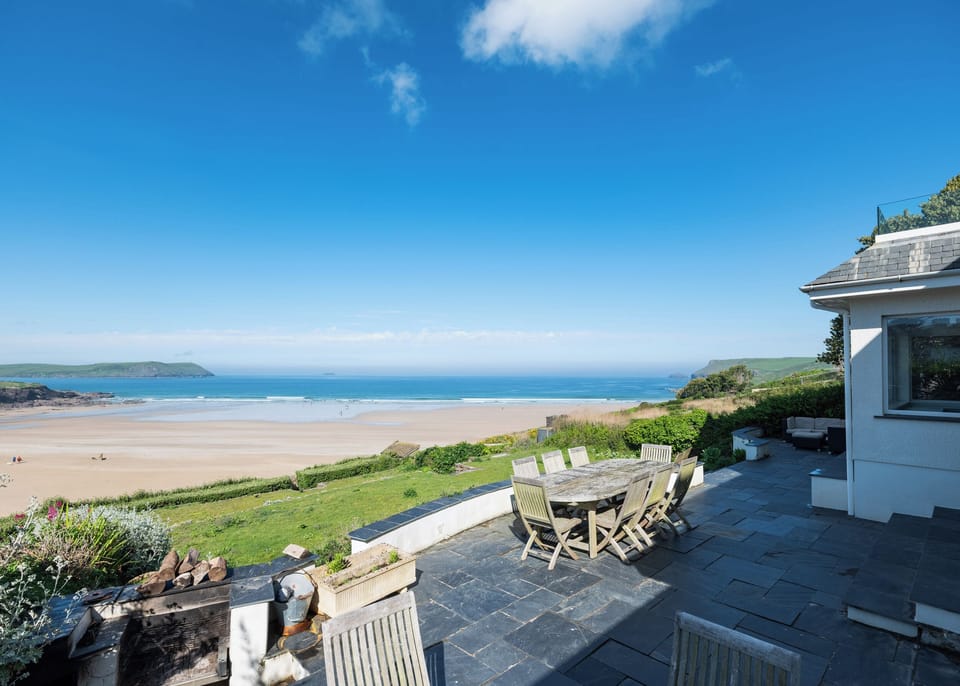 Cottage | Outdoor dining