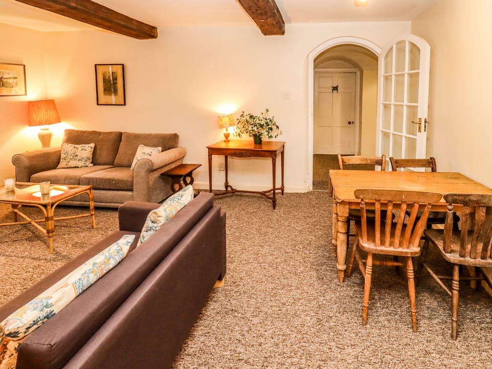 Cottage | Interior