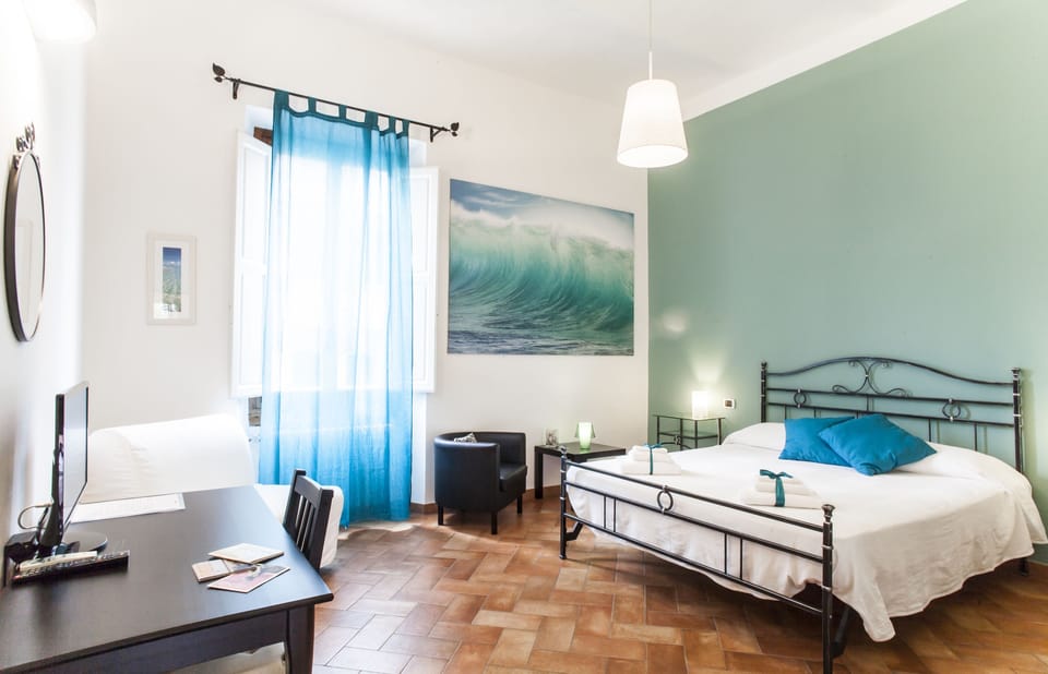 Grand Double Room, 1 King Bed | Down comforters, desk, free WiFi, bed sheets