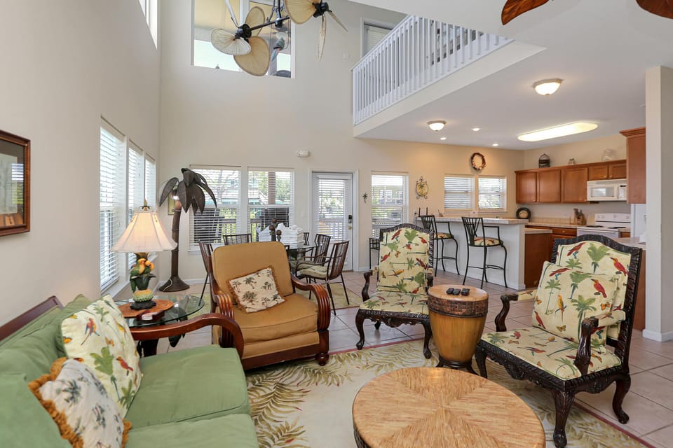 House, Multiple Beds (Yellow Bird) | Living area