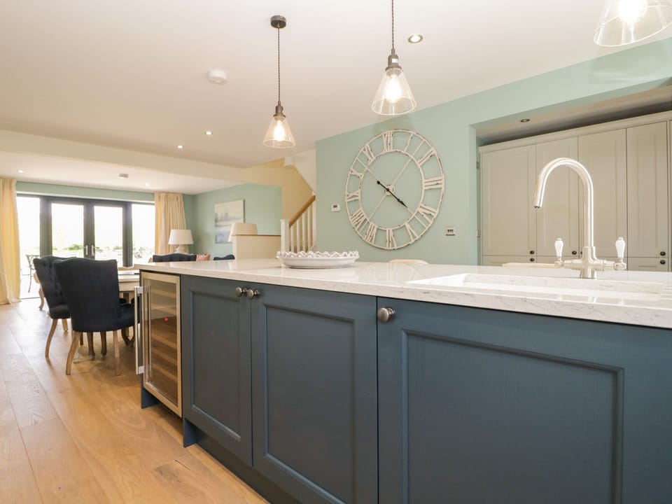 Cottage | Interior