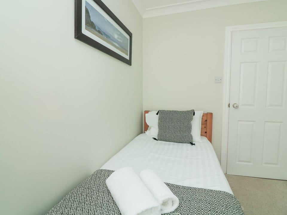 Cottage | 3 bedrooms, individually decorated, individually furnished, free WiFi