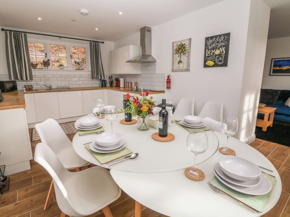 Cottage | Interior