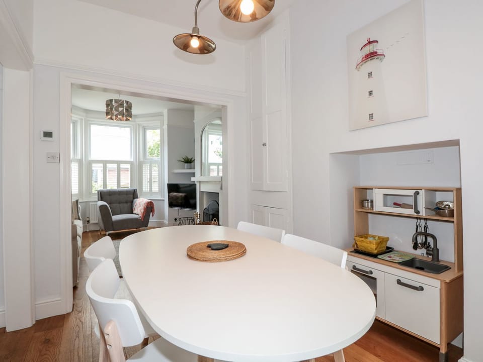 Cottage | Interior