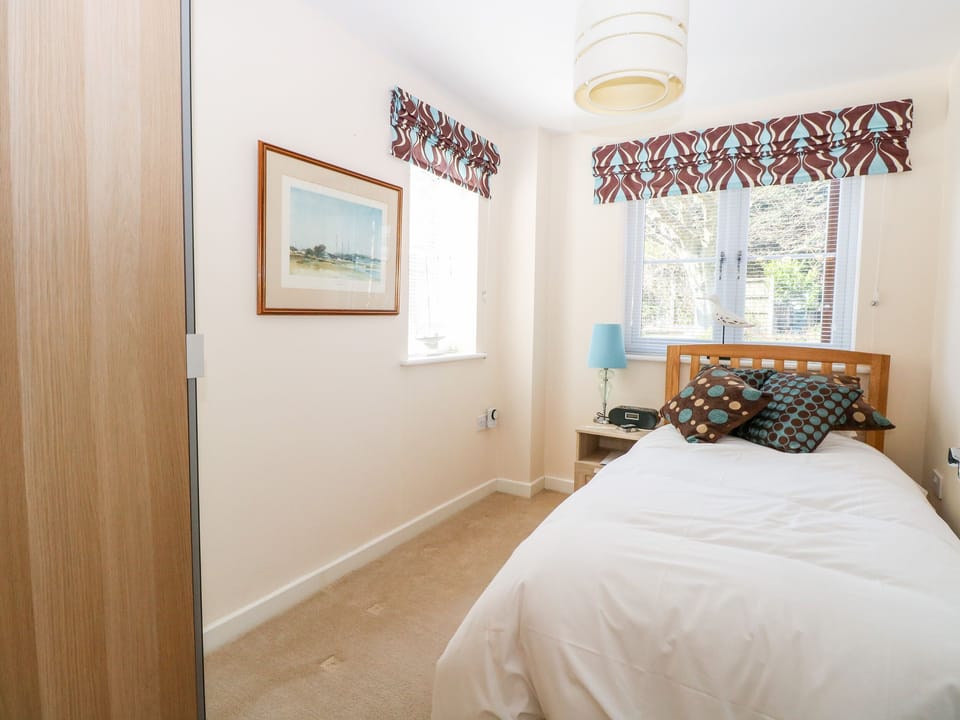Cottage | 4 bedrooms, individually decorated, individually furnished, free WiFi