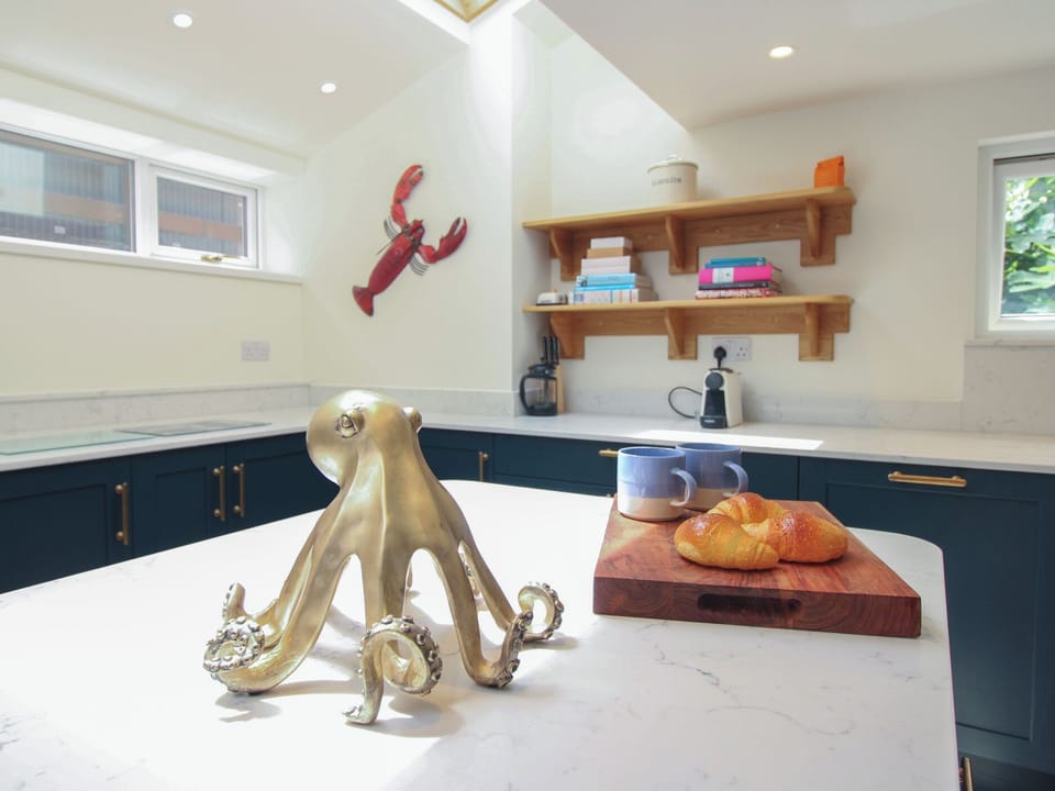 Cottage | Interior