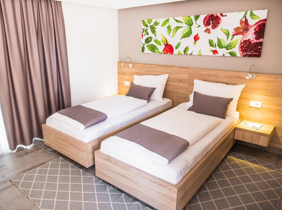 In-room safe, desk, blackout drapes, soundproofing