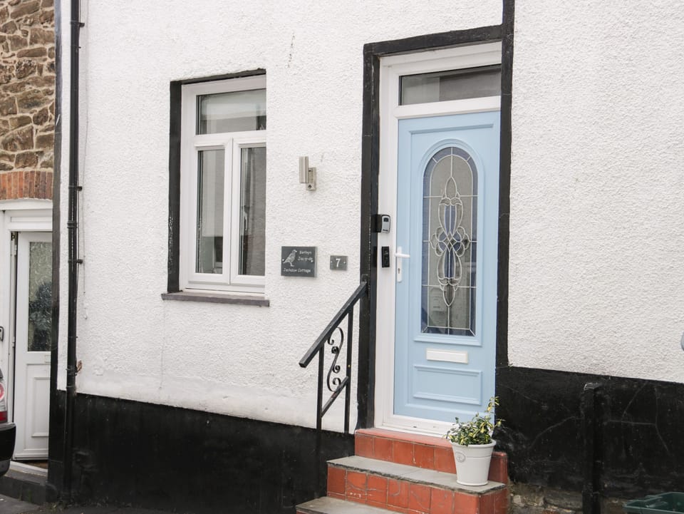 Cottage | Interior