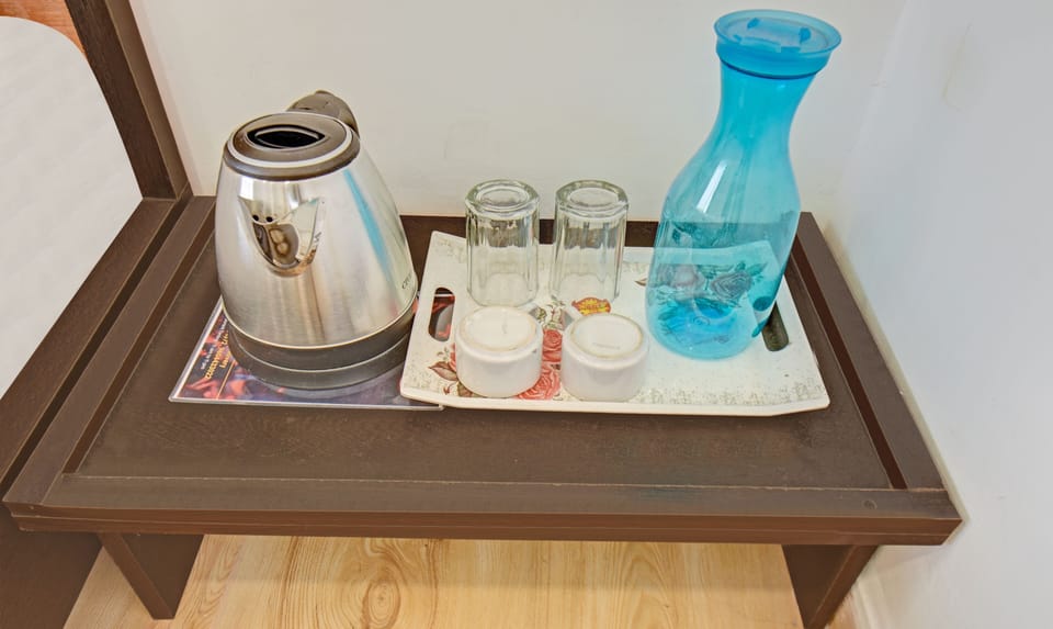 Deluxe Room | Desk, iron/ironing board