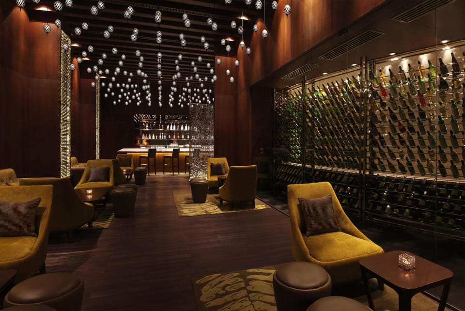 2 bars/lounges, lobby lounge, rooftop bar