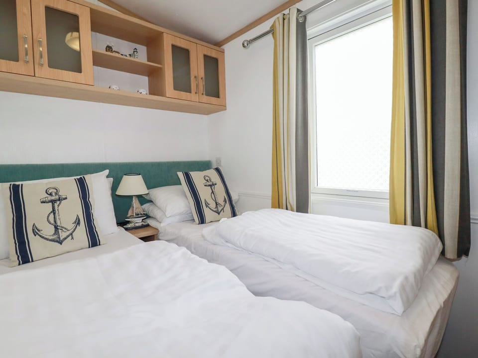 Cottage | 2 bedrooms, individually decorated, individually furnished, free WiFi