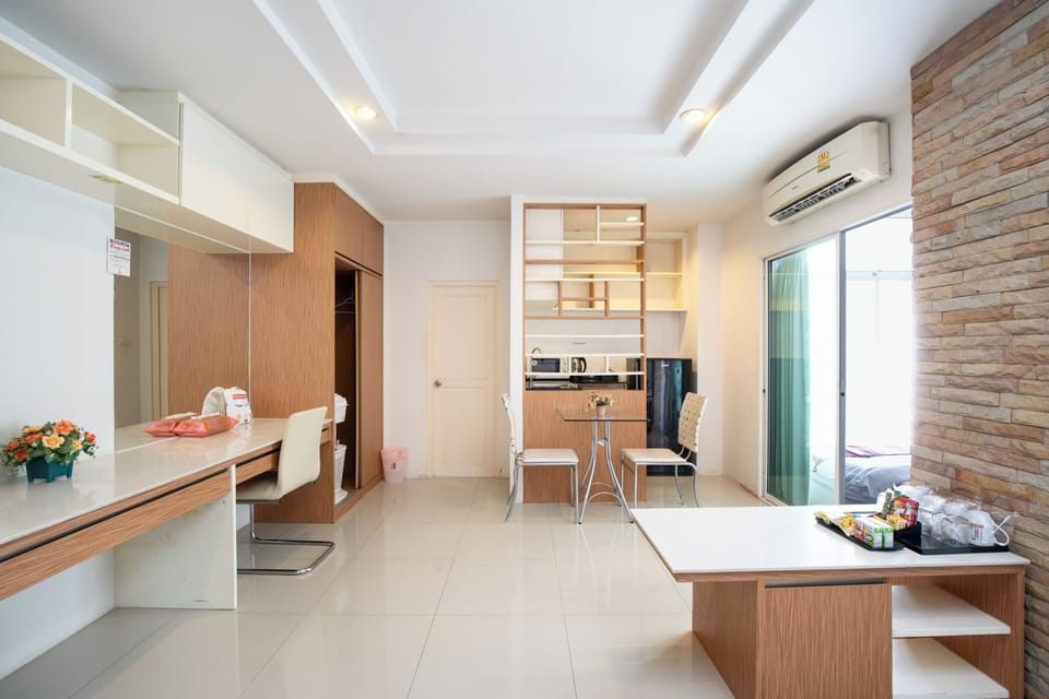 Family Quadruple Room, 2 Bedrooms | Free WiFi, bed sheets