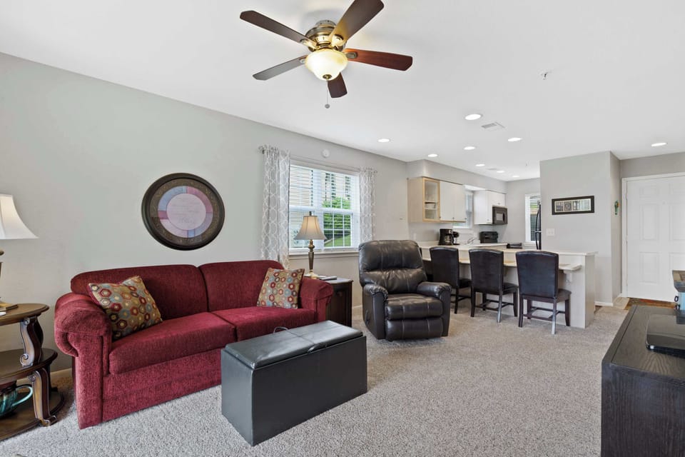Condo, Multiple Beds, Kitchen, Garden View (Valley View Retreat) | Living area | 42-inch flat-screen TV with digital channels