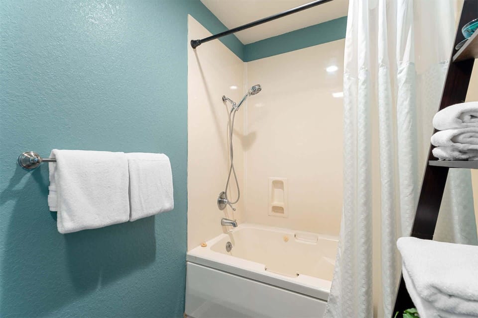 Guest House at The Greens - Dolly Parton's Stampede Apartment in Branson