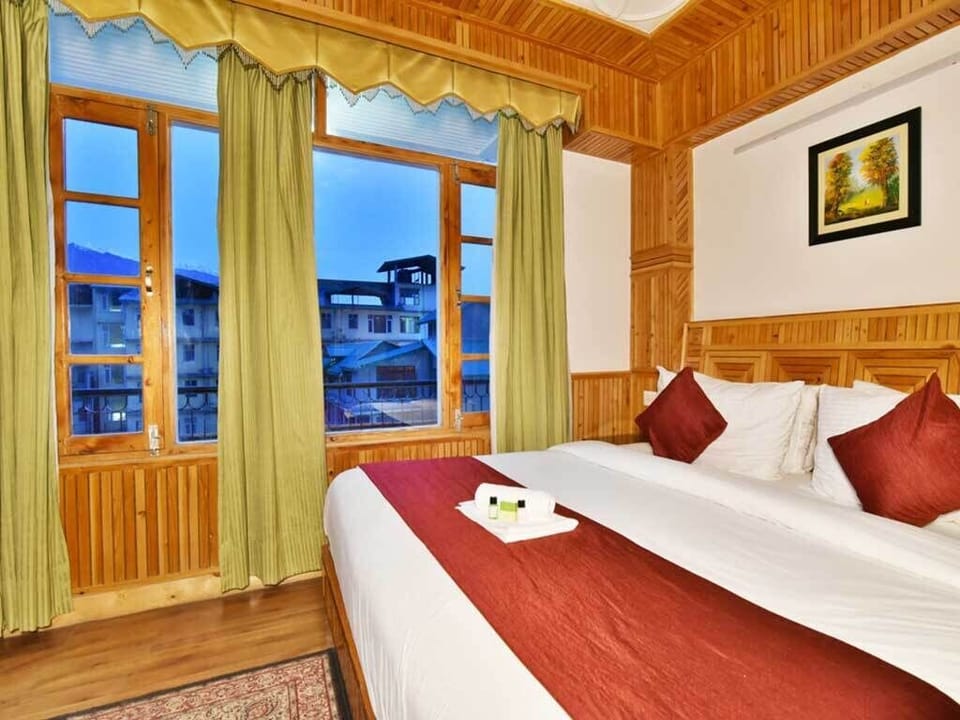 Executive Room | Free WiFi