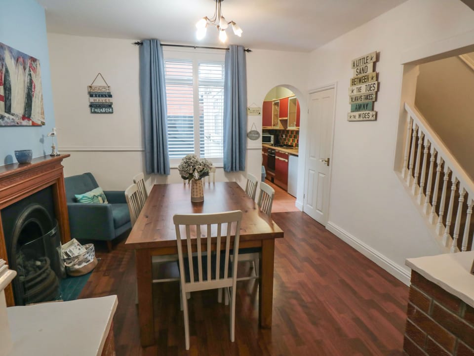 Cottage | Interior