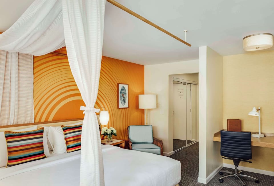 Room, 1 King Bed | Egyptian cotton sheets, premium bedding, in-room safe, desk