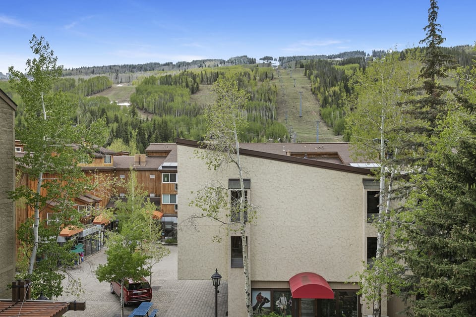 Condo, 2 Bedrooms | Exterior