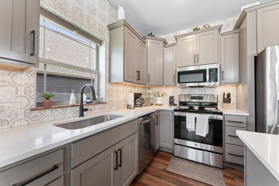 Cottage, Multiple Bedrooms | Private kitchen | Fridge, oven, coffee/tea maker, toaster