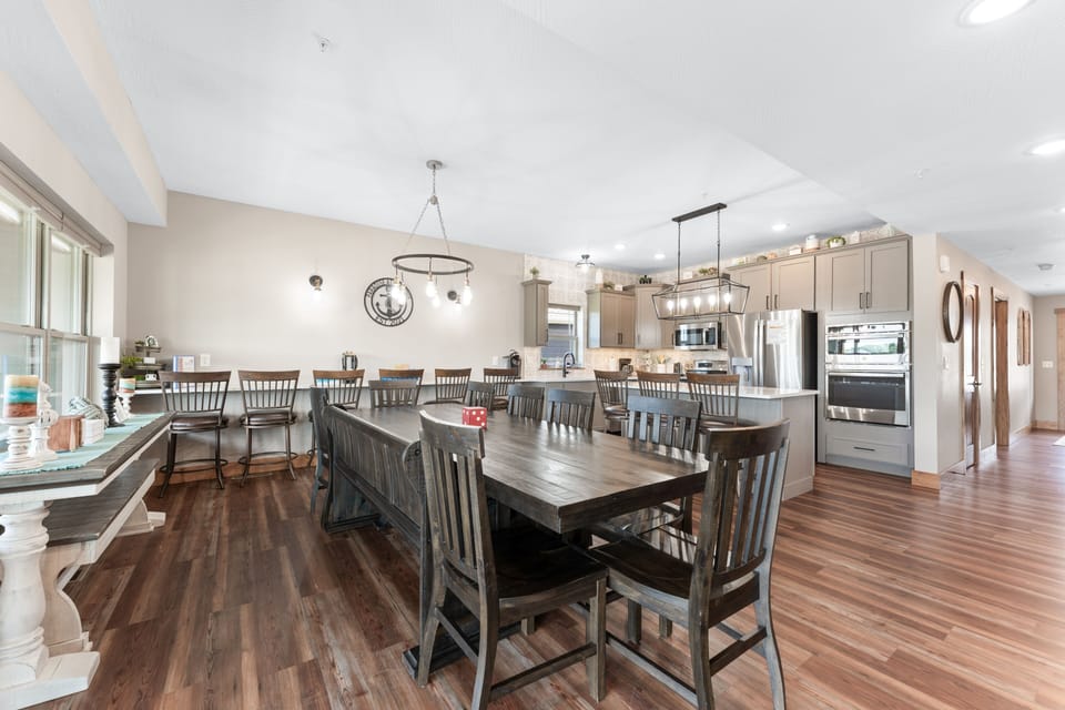Cottage, Multiple Bedrooms | Private kitchen | Coffee/tea maker, fridge, oven, toaster