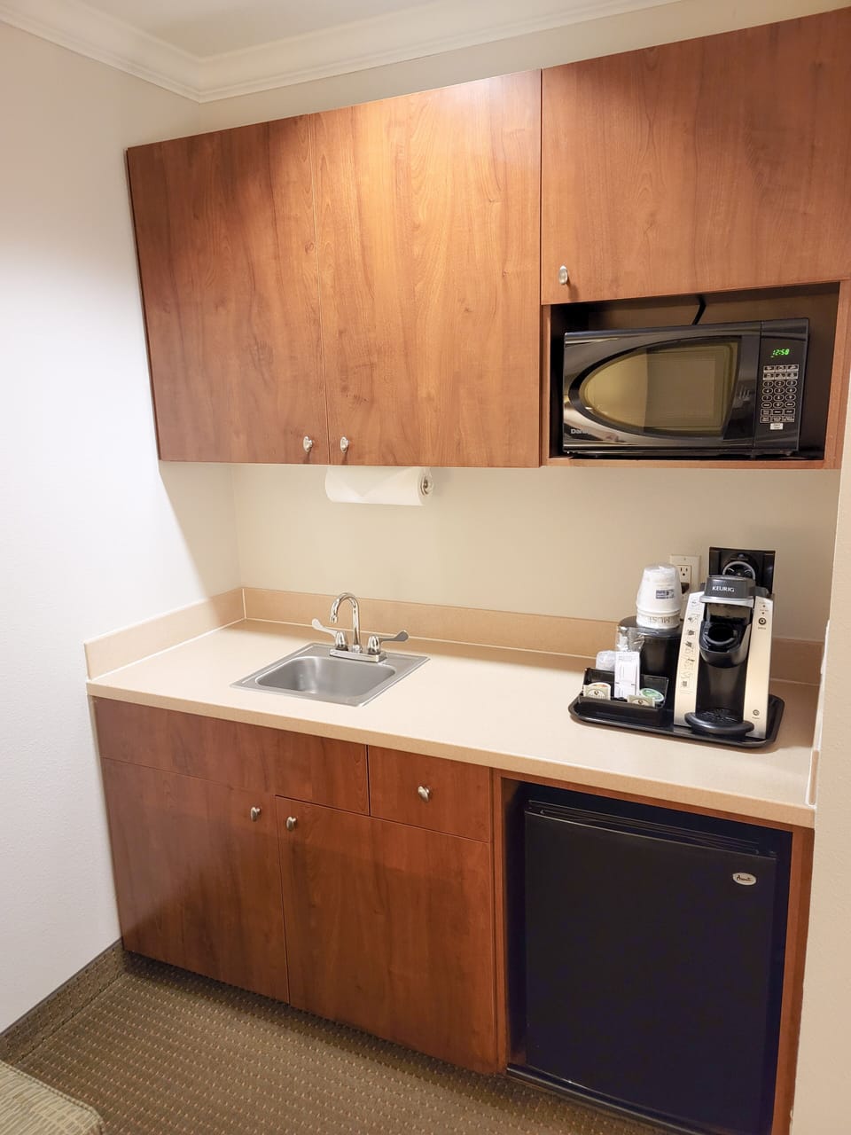 Suite, 1 King Bed (Living Area) | In-room safe, desk, iron/ironing board, free cribs/infant beds