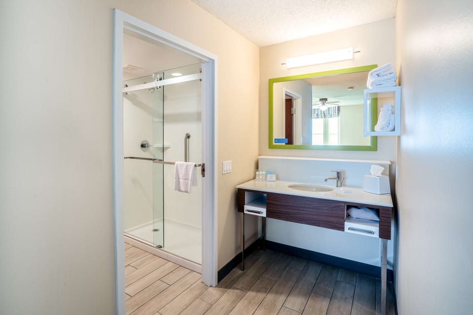 Bathroom shower