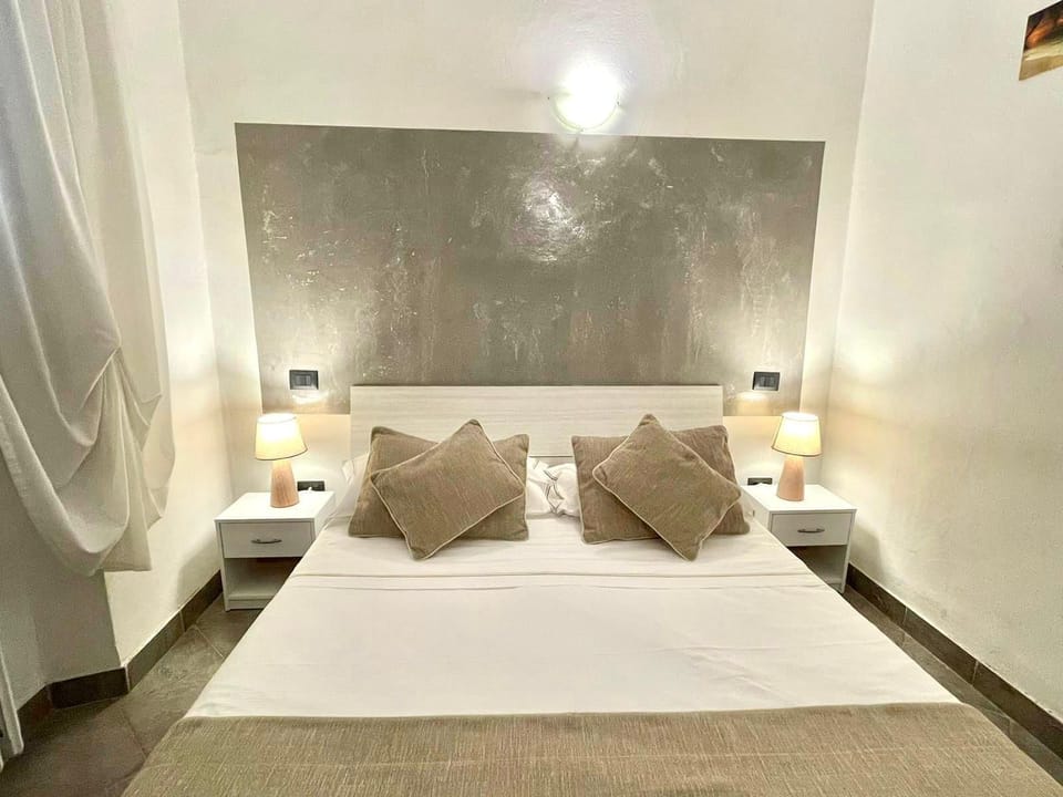 Standard Double Room | Down comforters, individually decorated, individually furnished