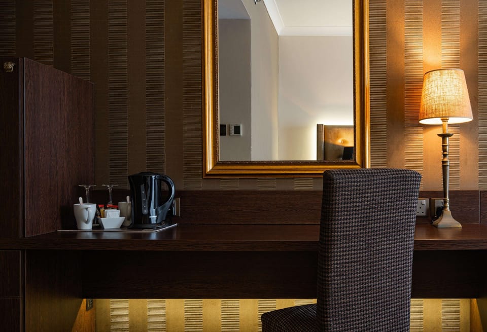 Classic Room, Balcony | In-room safe, free WiFi, bed sheets, wheelchair access