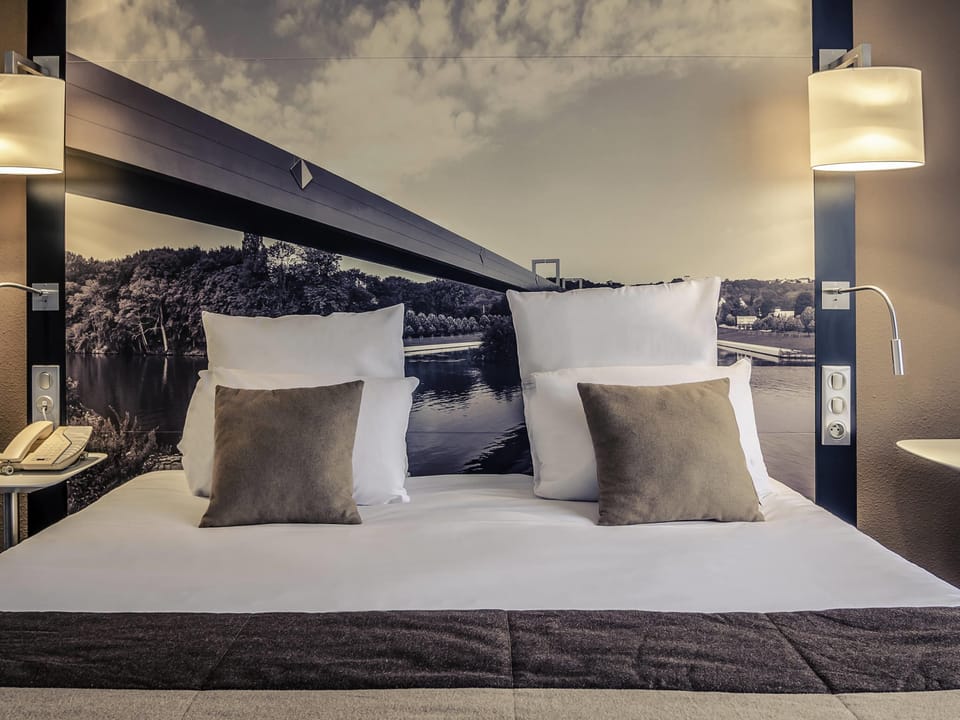 In-room safe, blackout drapes, soundproofing, free cribs/infant beds