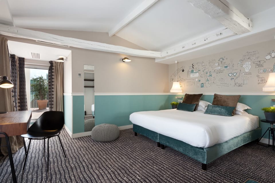 In-room safe, individually decorated, individually furnished, desk