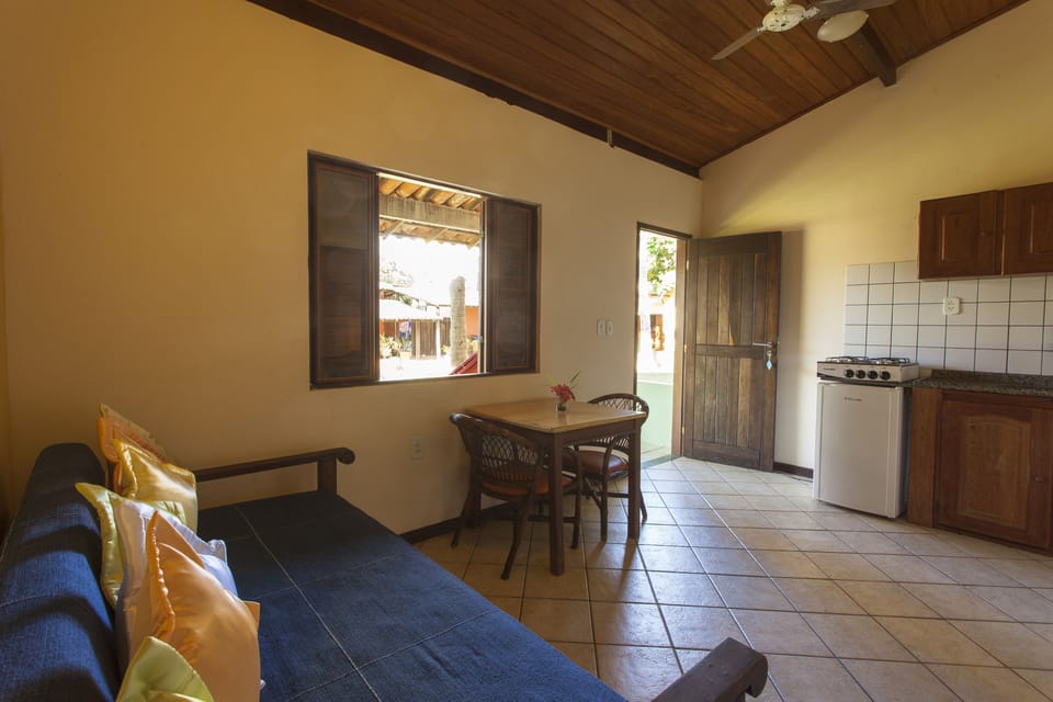 Family Room, Garden View, Ground Floor | Minibar, in-room safe, desk, bed sheets