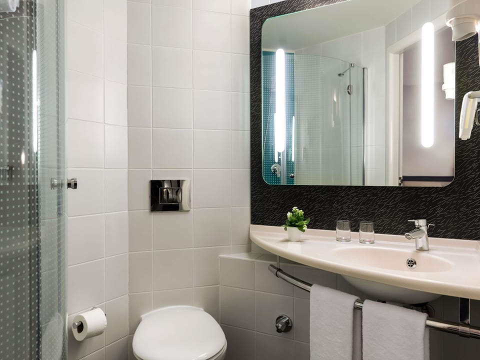 In-room safe, desk, free WiFi, bed sheets