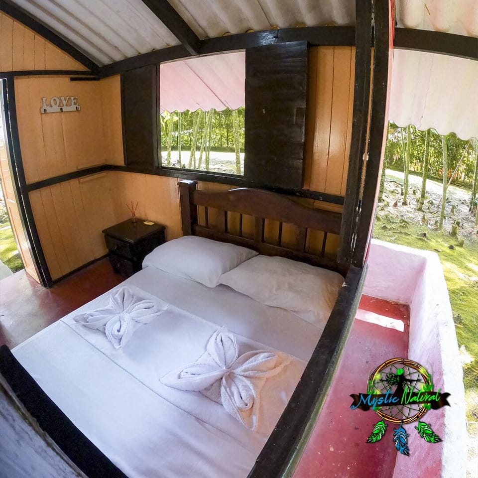 Basic Cabin | Bed sheets
