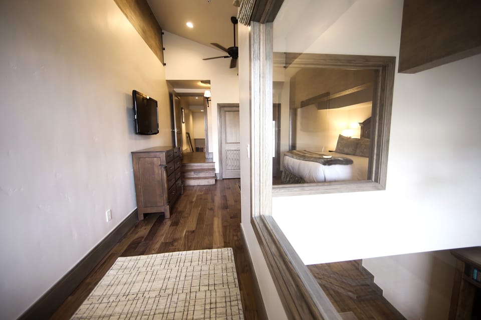 Suite, 2 Bedrooms | 2 bedrooms, free WiFi