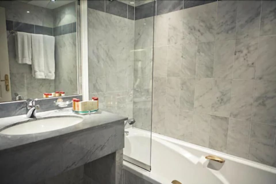 Free toiletries, hair dryer, towels