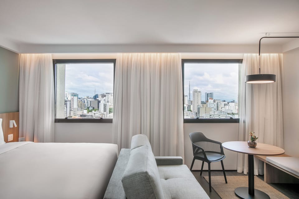 The Studio Queen | Minibar, in-room safe, desk, blackout drapes
