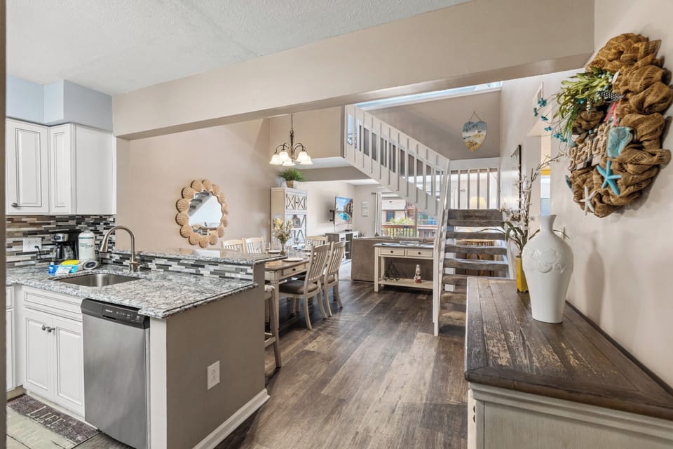 Condo, 3 Bedrooms, Partial Ocean View (I #312) | Private kitchen | Fridge, microwave, oven, stovetop
