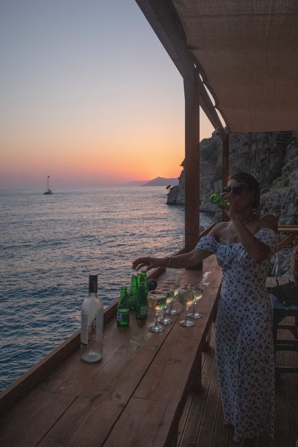 3 bars/lounges, 3 beach bars