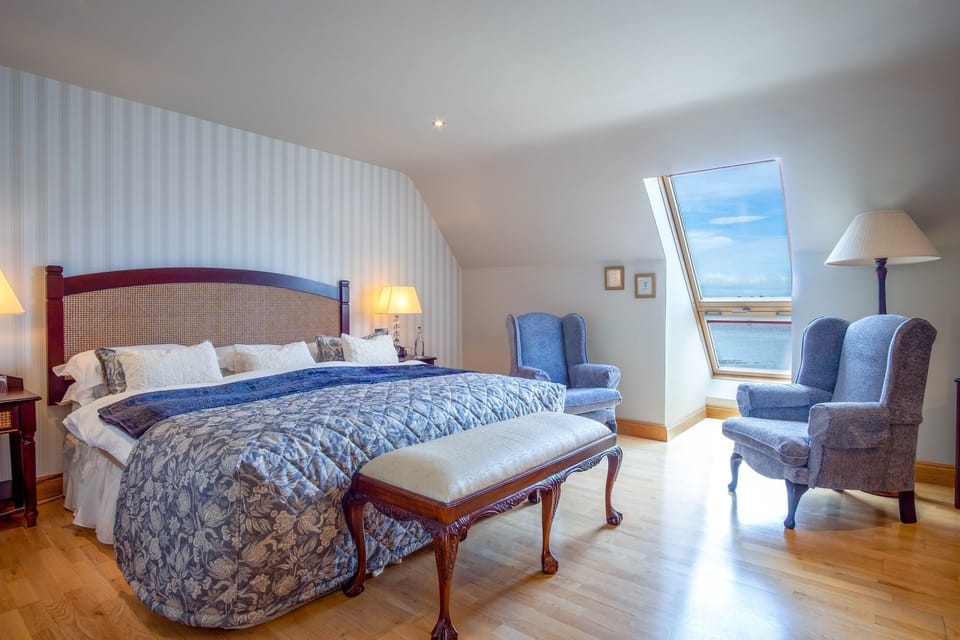 Luxury Double Room | Pillowtop beds, individually decorated, individually furnished, desk