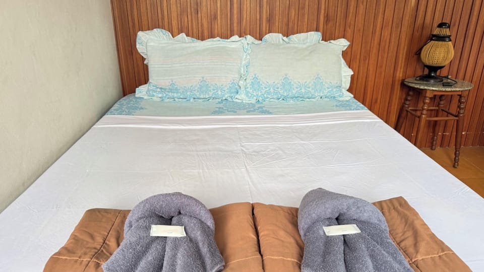 Standard Triple Room | Bed sheets