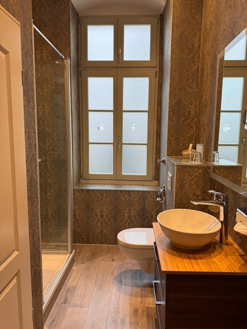 Apartment, 1 Bedroom | Bathroom | Shower, hair dryer, towels